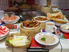 -喜悦小串丹东小黄牛海鲜烧烤大排档(民主广场店)