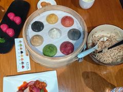 -乐忻皇朝(上海中心大厦店)