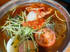 -七甲山烤肉(长白山奇石山珍根艺一条街店)