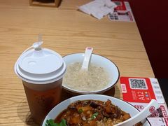 -蓉李记成都名小吃(宜昌伍家岗万达店)