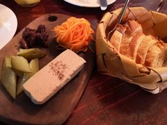 -羽深肉铺 Steak & Wine