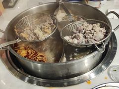 -潮牛宴·鲜牛肉自助火锅烤肉(龙岩新罗万达店)