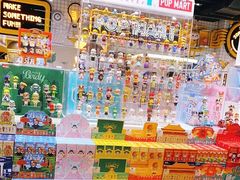 -泡泡玛特POPMART(上海环球港店)