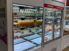 面包甜点陈列柜-味多美蛋糕(静安庄店)