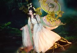 -梓摄影古装写真工作室(富力广场店)