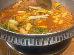 -喇喇排骨火锅·传统韩式脊骨汤(望京西园总店)