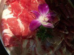 精选肥牛-尚尚仙·酸汤猪手·猪肚鸡火锅(华联万柳购物中心店)