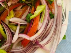 新疆老虎菜-马尔龙新疆饭店·清真(瑞景店)