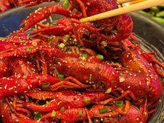 -肥肥虾庄·金牌油焖大虾(汉街SKP店)
