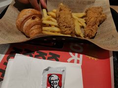 -肯德基(宝利丰店)