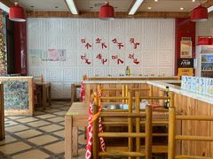 -袁记串串香(泉水轻轨站店)