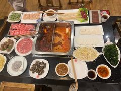 -百年川椒重庆老火锅(光谷店)