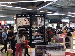-日上免税店(三径路t3店)
