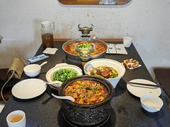 -万重锦·人文川菜馆(骡马市店)