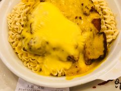 鸡扒公仔面-金华冰厅