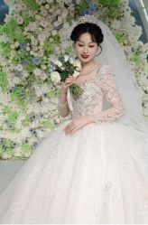 -莫小姐婚纱