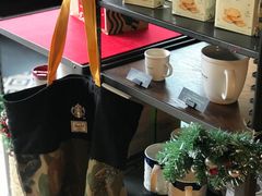 -星巴克(杭州银泰城西一店)