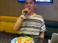 -K+全国连锁KTV(绿地缤纷天地店)