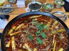 -鸿顺老铁锅美蛙鱼府(解放碑店)