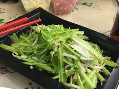 -新峰肉骨茶