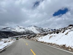 -贡嘎雪山