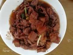 八爪鱼炖肉-四海鲜渔家菜(黄金海岸店)