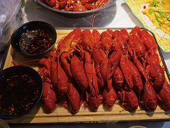 -肥肥虾庄·金牌油焖大虾(沙湖店)