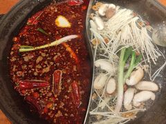 -周小明火锅(黑金冠社区店)