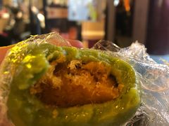 蛋黄肉松青团-沈大成(城隍庙店)
