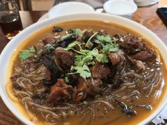 小鸡炖蘑菇-李老哈·东北菜(宋园路店)