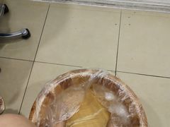 -世龙世家灰指甲·甲沟炎·跖疣护理·修脚(东江湾路店)