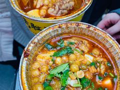 -八一路好吃街(雨田商务大厦店)