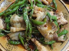 -一品红烧鸭特色川菜(三岔湖店)