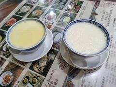 -周大娘牛乳(旧寨古村总店)