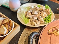 -菌自由丨野生菌火锅特色庭院餐厅(丽江古城店)
