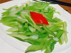 -吴越荣记苏州菜·松鼠桂鱼100%活鱼现做(斜塘老街店)