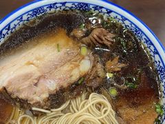 -老陆稿荐(西中市店)