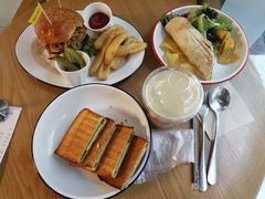 -HELLO 27 意面·沙拉·帕尼尼