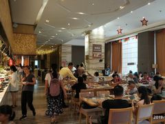 大堂-威珀斯酒店·珀萃美食餐厅 | 海鲜刺身·现烤生蚝·特色烤肉