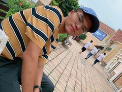 -URBAN REVIVO(北京斯普瑞斯奥特莱斯店)