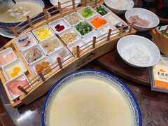 -香麒园·过桥米线·南湖雅宴