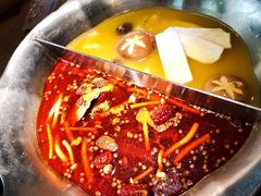 -湊湊火锅·茶憩(南京东路悦荟店)