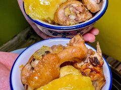 -东川炭炉鸡煲·榴莲瓦煲鸡(广州首店)