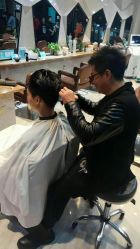 -PE SALON