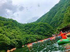 -秦岭峡谷漂流景区