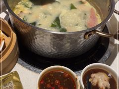 -煲王粤菜餐厅(中侨中心店)