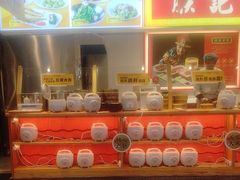 -阿瓦山寨·湘菜现炒·剁椒鱼头王(咸阳总店)
