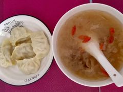 -爱的果实月嫂育婴师(世纪东方店)