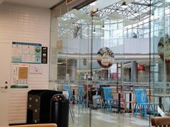 -小杨生煎(金山百联购物中心3楼店)