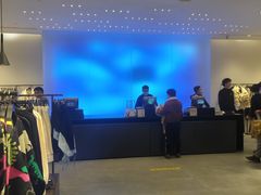 -URBAN REVIVO(七宝领展广场店)